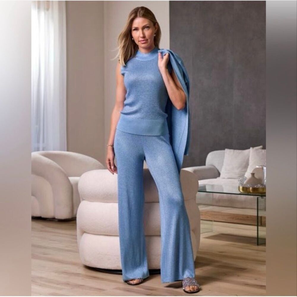 BOSTON PROPER | sky blue rhinestone lounge set S